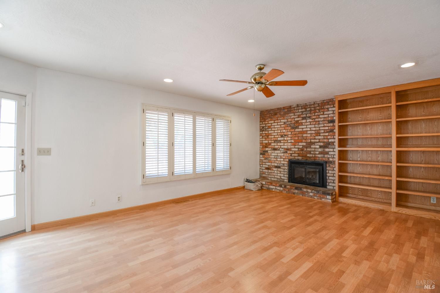 Detail Gallery Image 15 of 48 For 751 Hillcrest Ct, Fairfield,  CA 94533 - 3 Beds | 2 Baths