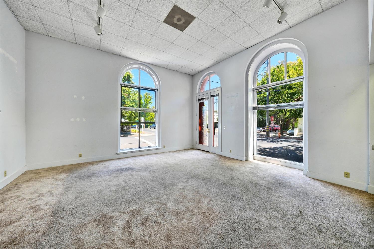 Detail Gallery Image 6 of 10 For 621 E St, San Rafael,  CA 94901 - – Beds | – Baths