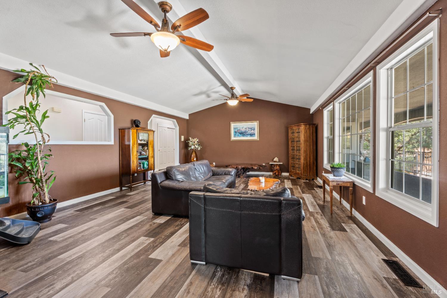 Detail Gallery Image 22 of 33 For 17319 Meadow View Dr, Hidden Valley Lake,  CA 95467 - 3 Beds | 2 Baths