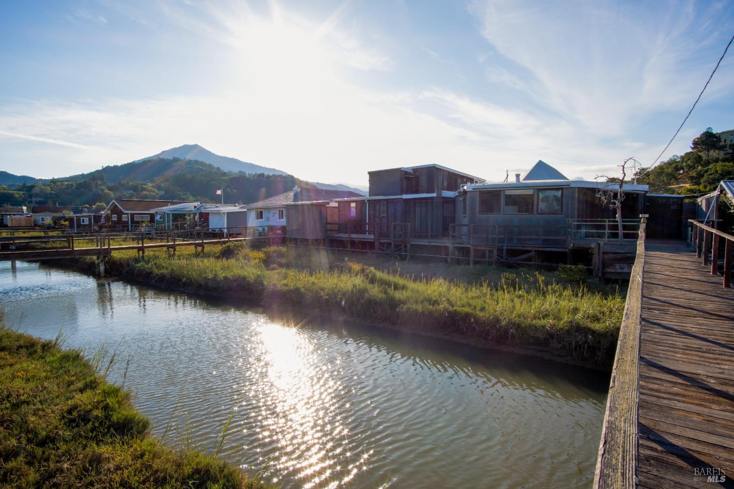 Detail Gallery Image 2 of 21 For 34 Boardwalk One #1 Unkn, Larkspur,  CA 94939 - 2 Beds | 2 Baths