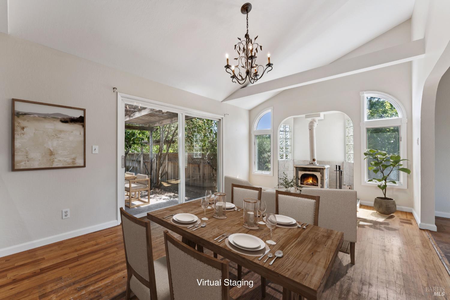 Detail Gallery Image 8 of 46 For 1795 Lovall Valley Rd, Sonoma,  CA 95476 - 3 Beds | 2 Baths