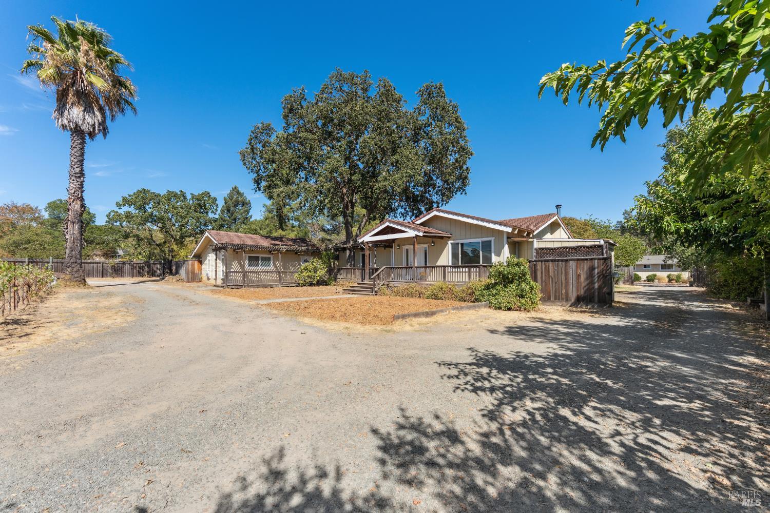 Detail Gallery Image 30 of 46 For 1795 Lovall Valley Rd, Sonoma,  CA 95476 - 3 Beds | 2 Baths