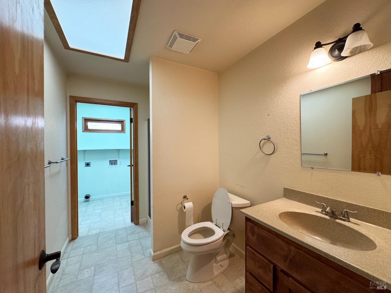Detail Gallery Image 17 of 28 For 4260 Blackhawk Dr, Willits,  CA 95490 - 2 Beds | 2 Baths