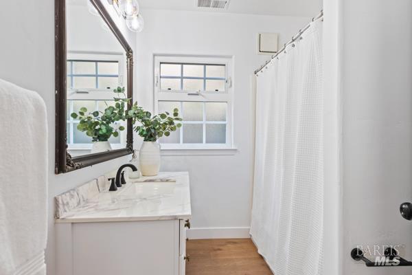 Detail Gallery Image 22 of 30 For 272 Center St, San Rafael,  CA 94901 - 5 Beds | 4 Baths