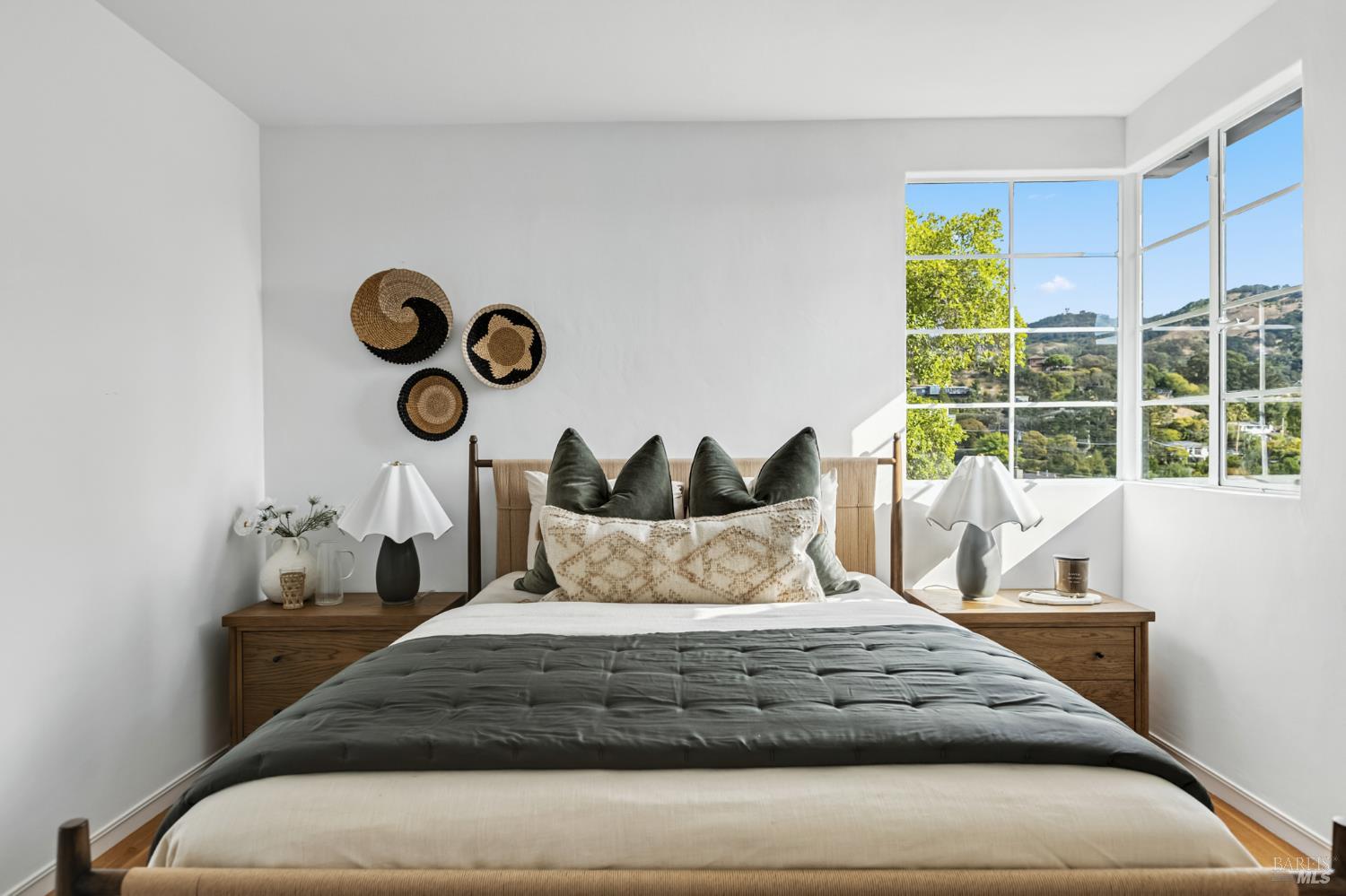 Detail Gallery Image 15 of 38 For 21 Marina Blvd, San Rafael,  CA 94901 - 2 Beds | 1/1 Baths