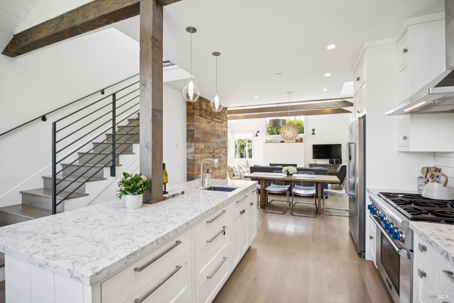 Detail Gallery Image 8 of 51 For 4 Calle Del Embarcadero Unkn, Stinson Beach,  CA 94970 - 2 Beds | 2/1 Baths