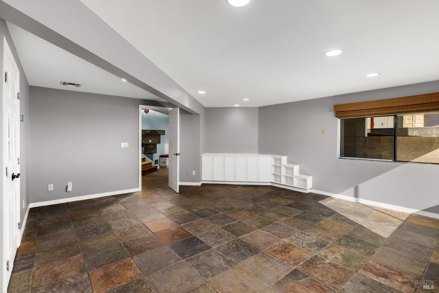 Detail Gallery Image 39 of 51 For 21132 Pelican Loop, Bodega Bay,  CA 94923 - 3 Beds | 3 Baths