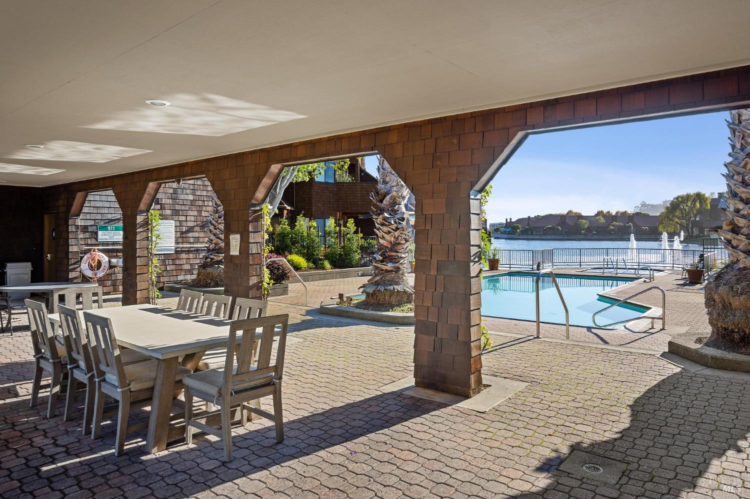 Detail Gallery Image 55 of 56 For 24 Lagoon Vis, Tiburon,  CA 94920 - 2 Beds | 2 Baths