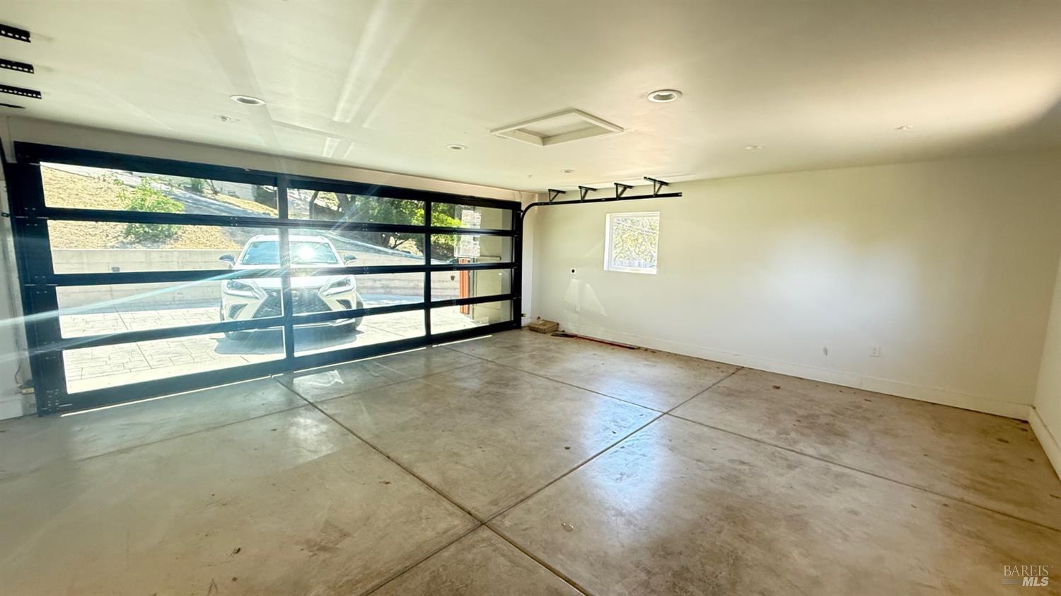 Detail Gallery Image 20 of 26 For 221 El Toyonal St, Orinda,  CA 94563 - 4 Beds | 3 Baths