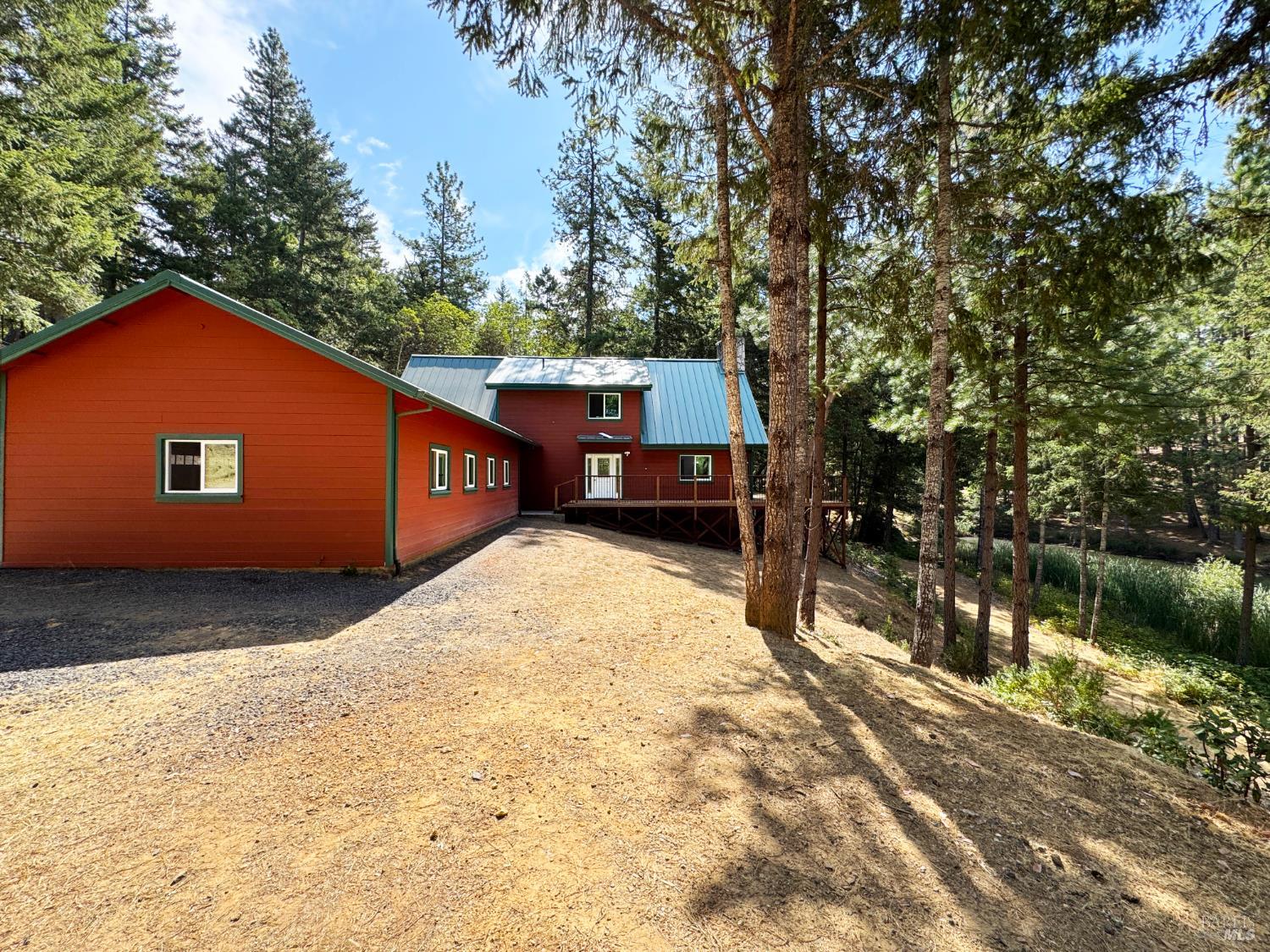 Detail Gallery Image 1 of 57 For 4101 Chinquapin Dr, Willits,  CA 95490 - 2 Beds | 2 Baths