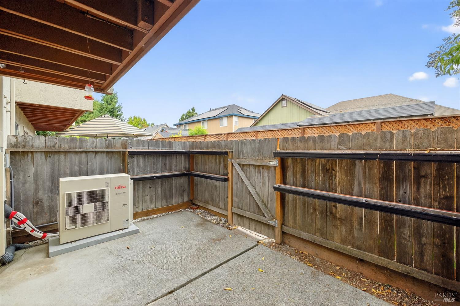 Detail Gallery Image 21 of 28 For 1076 Eleanor Ave, Rohnert Park,  CA 94928 - 2 Beds | 1/1 Baths