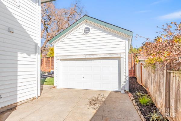 Detail Gallery Image 26 of 30 For 272 Center St, San Rafael,  CA 94901 - 5 Beds | 4 Baths