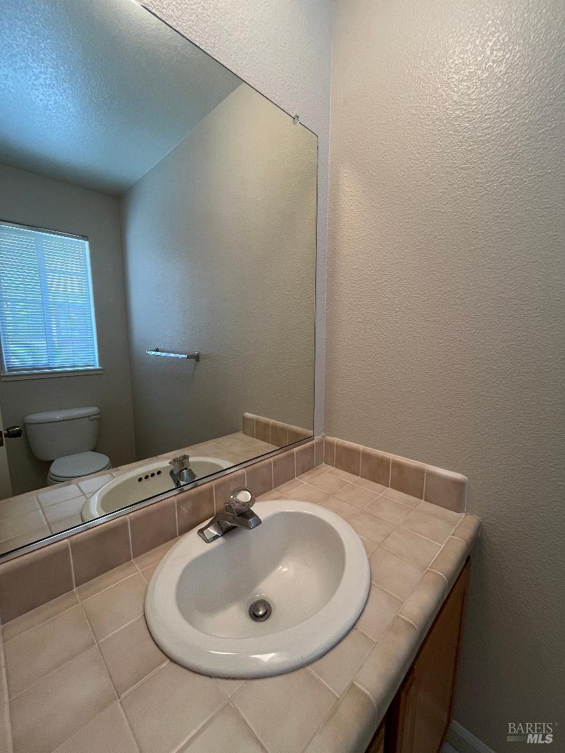 Detail Gallery Image 15 of 15 For 12 Monterey Ct, Novato,  CA 94945 - 2 Beds | 2/1 Baths