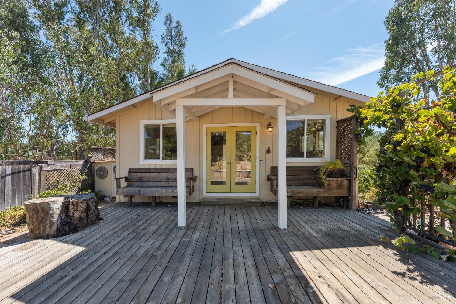 Detail Gallery Image 19 of 46 For 1795 Lovall Valley Rd, Sonoma,  CA 95476 - 3 Beds | 2 Baths