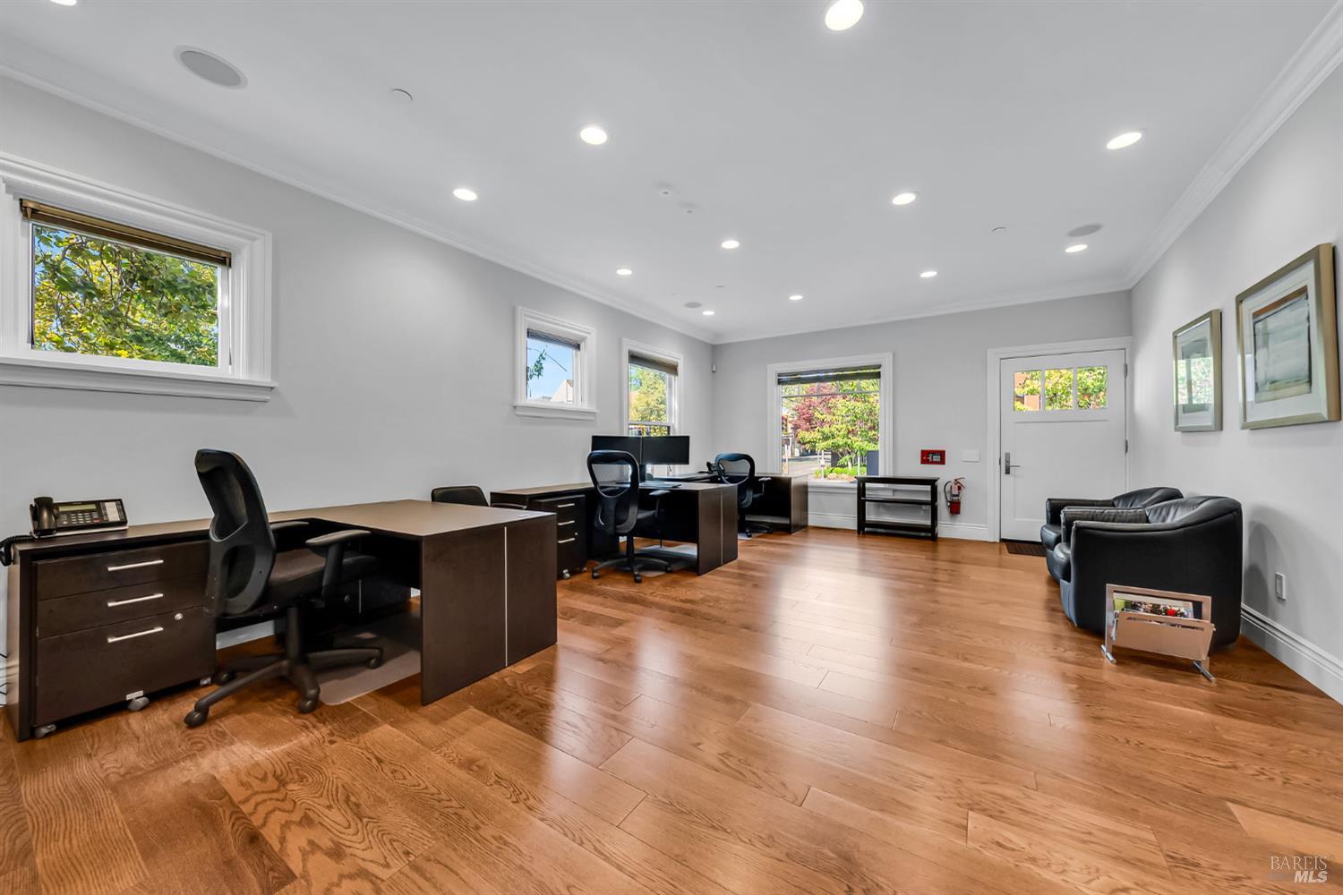 Detail Gallery Image 14 of 54 For 1104 Irwin St, San Rafael,  CA 94901 - – Beds | – Baths