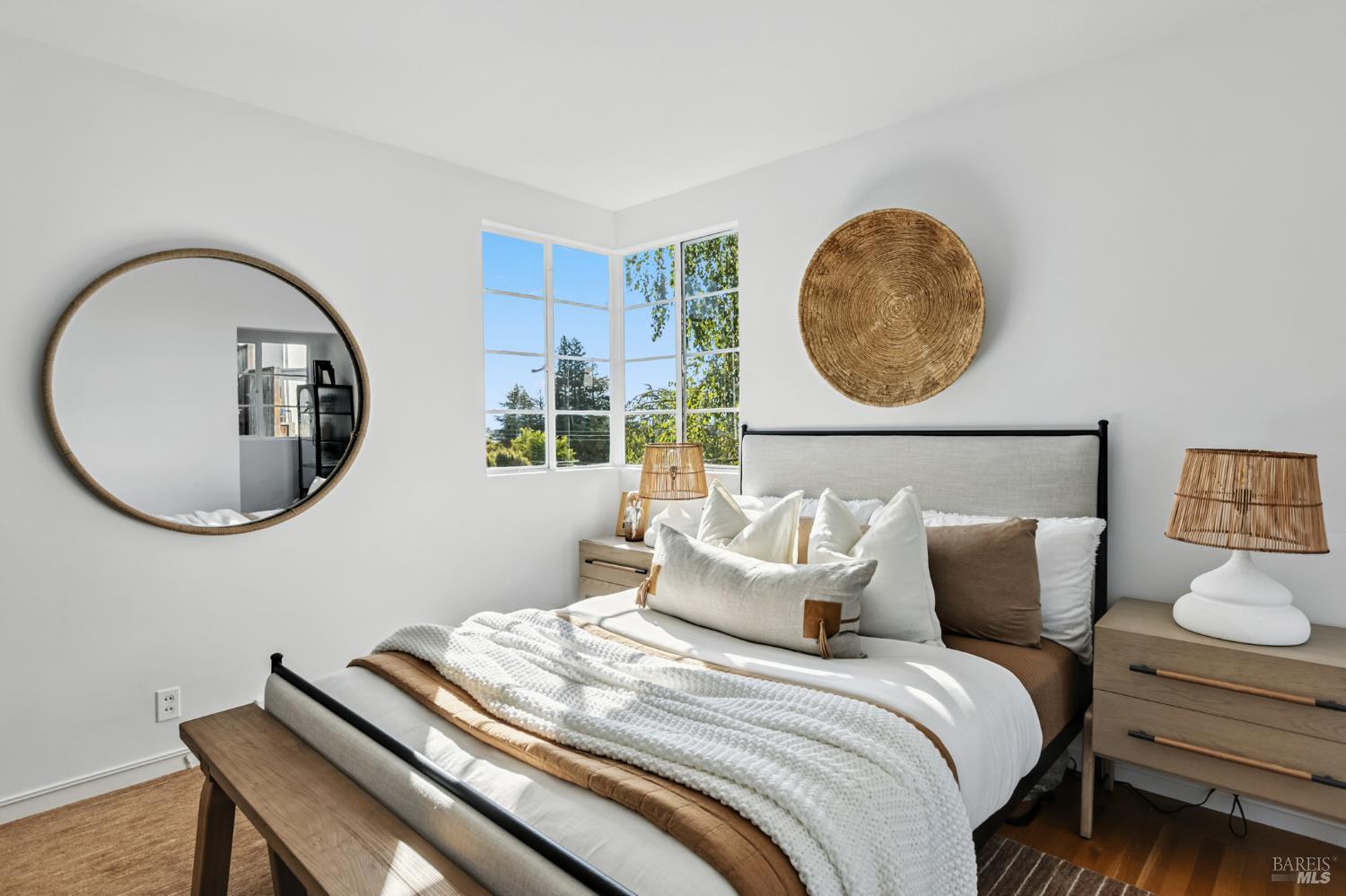 Detail Gallery Image 18 of 38 For 21 Marina Blvd, San Rafael,  CA 94901 - 2 Beds | 1/1 Baths