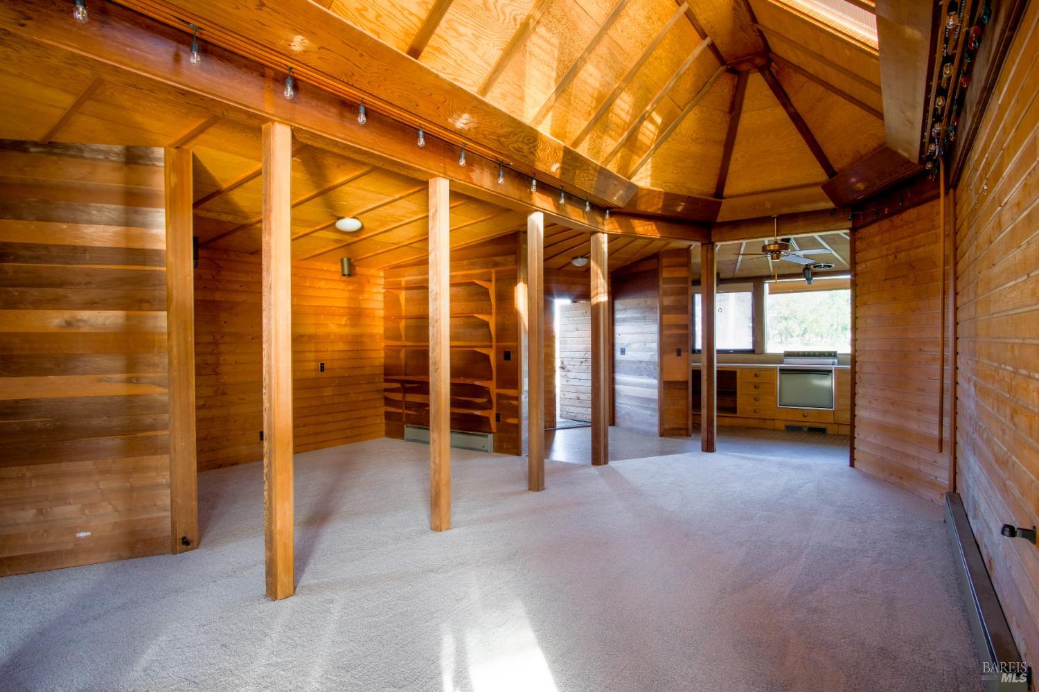 Detail Gallery Image 3 of 21 For 34 Boardwalk One #1 Unkn, Larkspur,  CA 94939 - 2 Beds | 2 Baths
