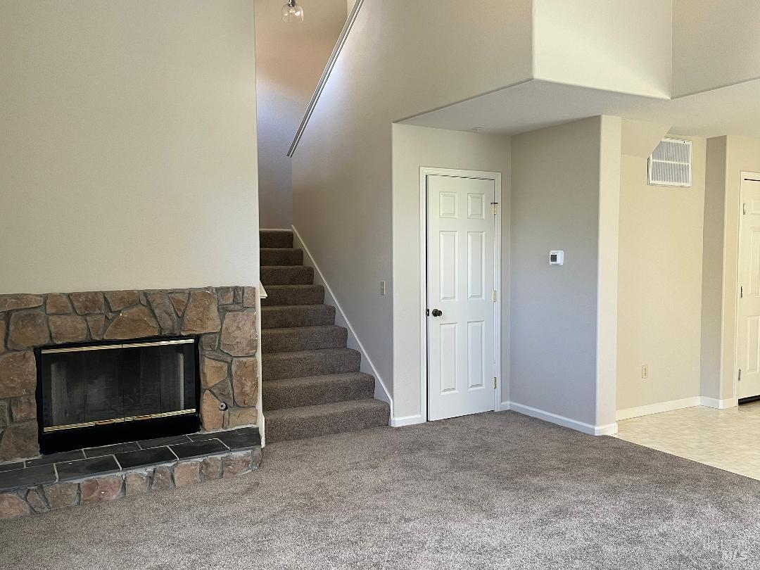 Detail Gallery Image 7 of 15 For 12 Monterey Ct, Novato,  CA 94945 - 2 Beds | 2/1 Baths