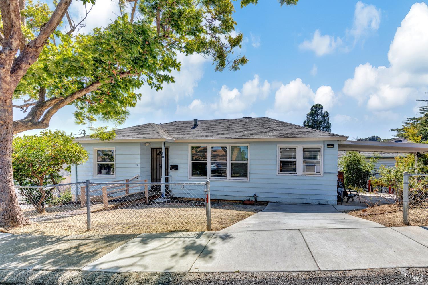 Detail Gallery Image 4 of 24 For 40 La Cruz Ave, Benicia,  CA 94510 - 3 Beds | 2 Baths