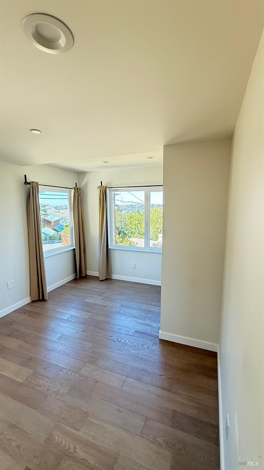 Detail Gallery Image 8 of 26 For 221 El Toyonal St, Orinda,  CA 94563 - 4 Beds | 3 Baths