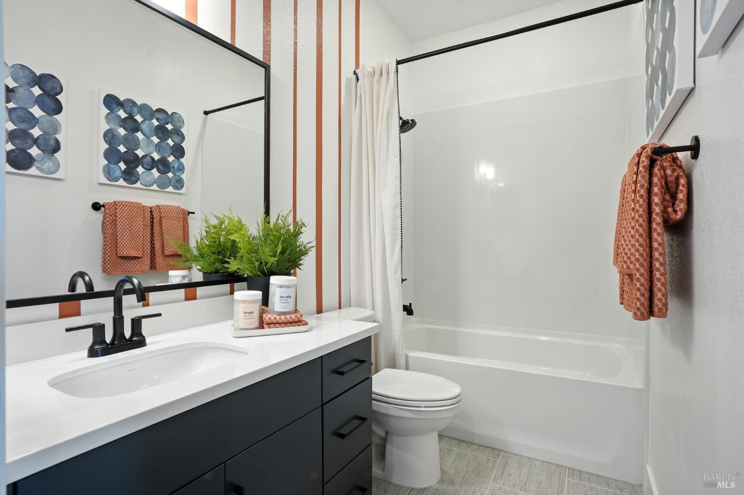 Detail Gallery Image 13 of 19 For 73 Serrano Ln #1304,  Morgan Hill,  CA 95037 - 3 Beds | 2/2 Baths