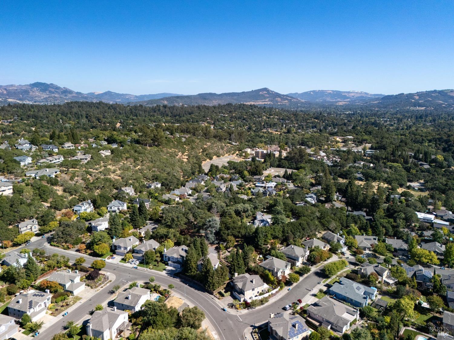Detail Gallery Image 73 of 81 For 3594 Lake Park Dr, Santa Rosa,  CA 95403 - 4 Beds | 3 Baths