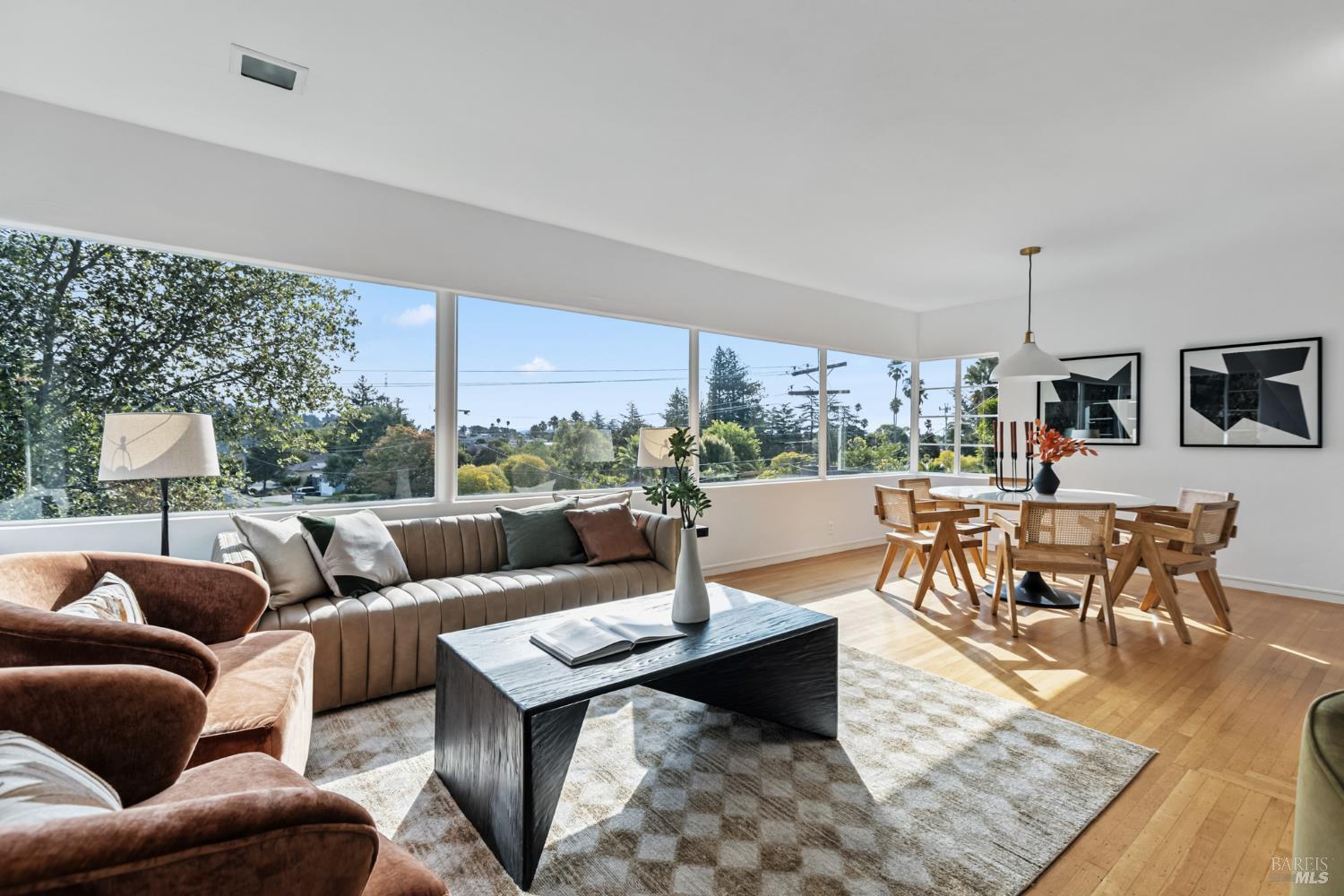 Detail Gallery Image 8 of 38 For 21 Marina Blvd, San Rafael,  CA 94901 - 2 Beds | 1/1 Baths