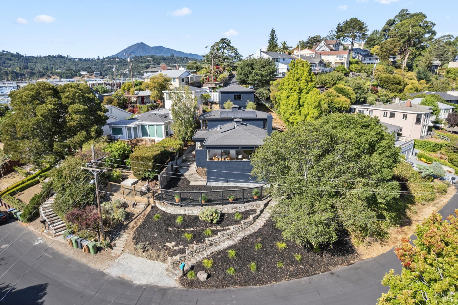 Detail Gallery Image 32 of 38 For 21 Marina Blvd, San Rafael,  CA 94901 - 2 Beds | 1/1 Baths