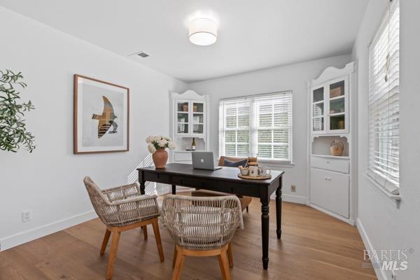 Detail Gallery Image 11 of 30 For 272 Center St, San Rafael,  CA 94901 - 5 Beds | 4 Baths