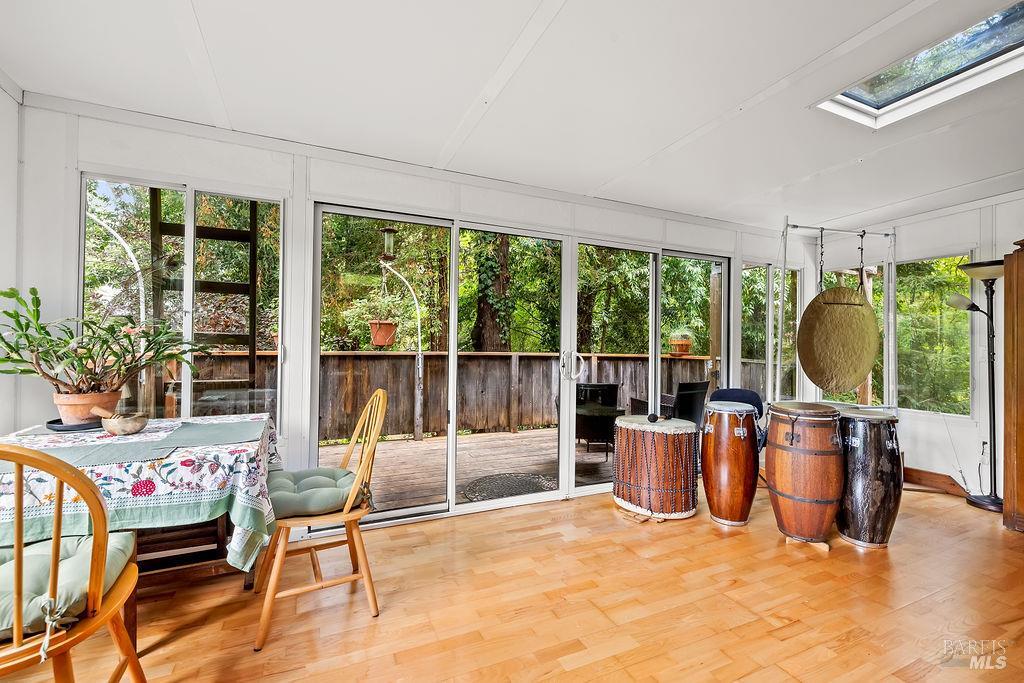 Detail Gallery Image 30 of 77 For 15990 Drake Rd, Guerneville,  CA 95446 - 1 Beds | 1 Baths