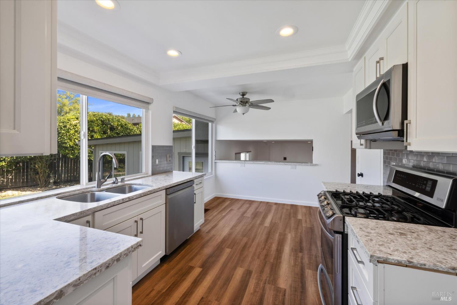 Detail Gallery Image 24 of 76 For 287 N. Alamo Dr, Vacaville,  CA 95688 - 4 Beds | 3 Baths
