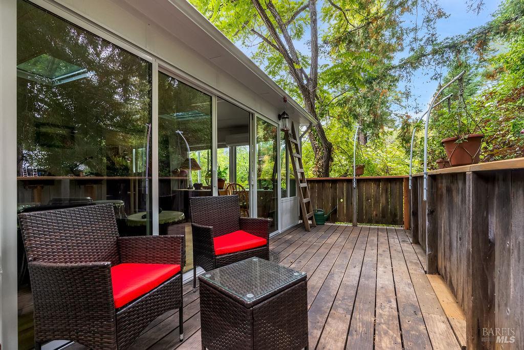 Detail Gallery Image 31 of 77 For 15990 Drake Rd, Guerneville,  CA 95446 - 1 Beds | 1 Baths