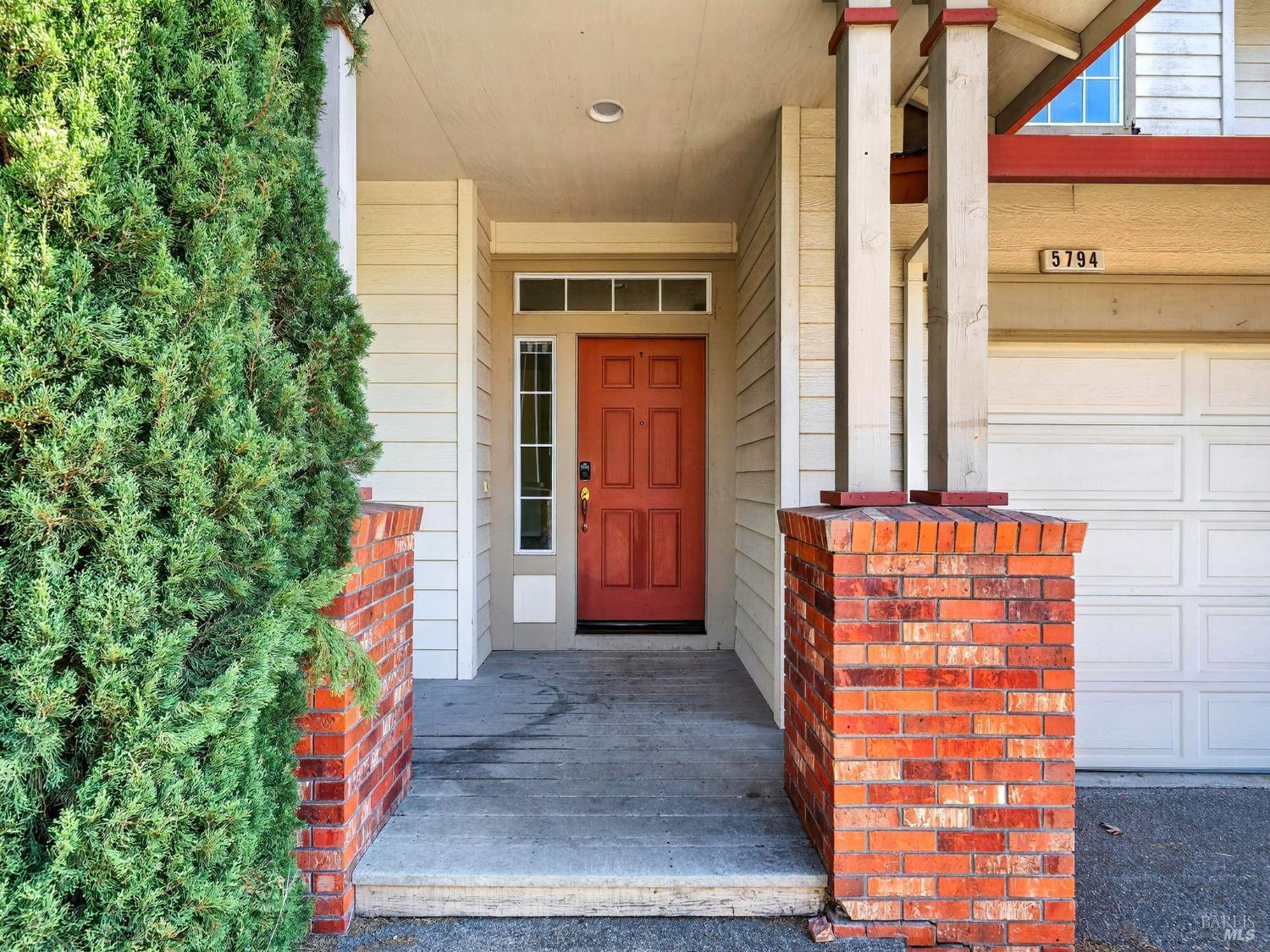 Detail Gallery Image 2 of 66 For 5794 Owl Hill Ave, Santa Rosa,  CA 95409 - 4 Beds | 2/1 Baths
