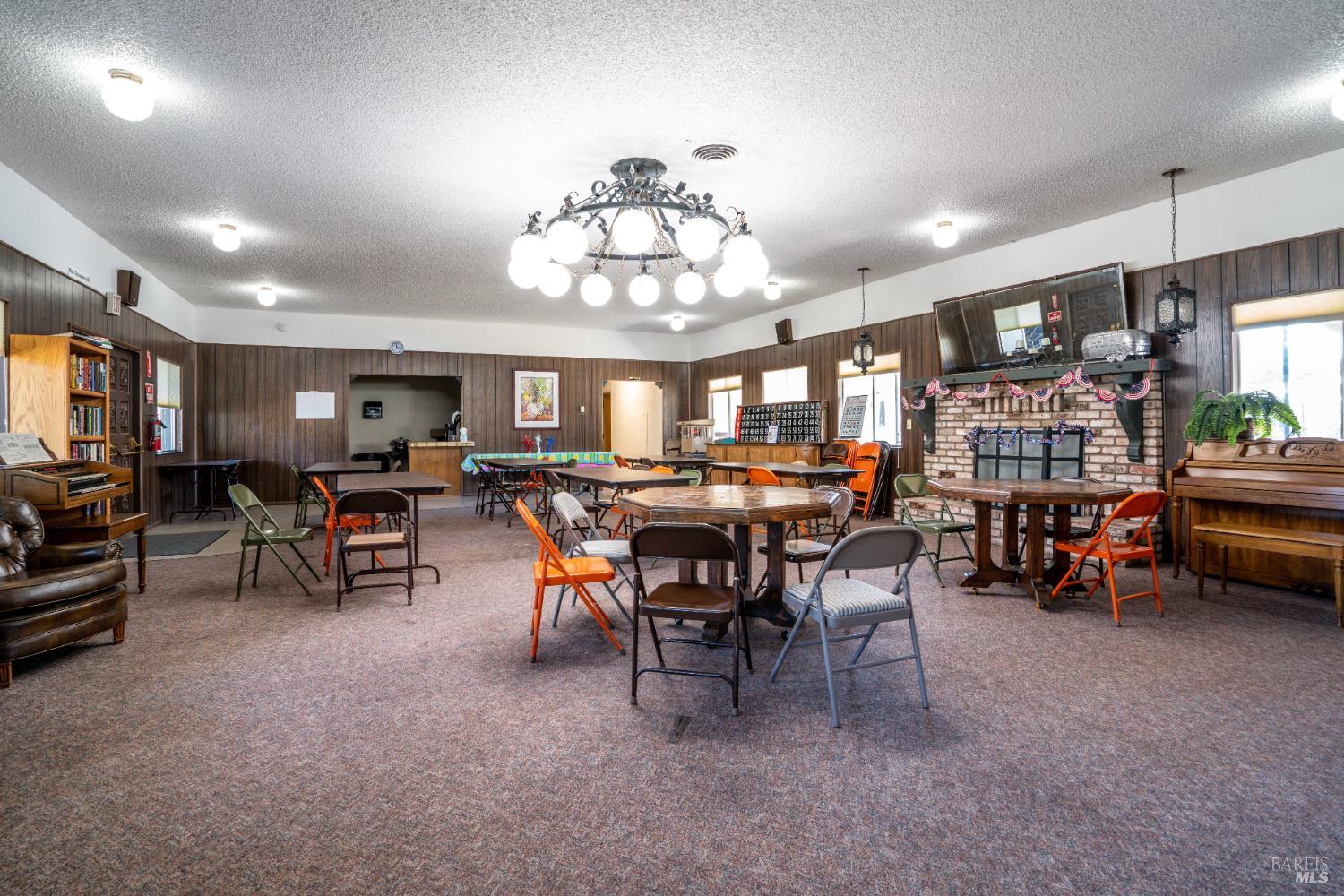 Detail Gallery Image 13 of 14 For 700 E Gobbi St 19, Ukiah,  CA 95482 - 2 Beds | 1 Baths