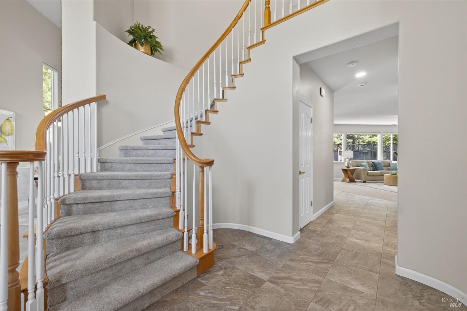 Detail Gallery Image 6 of 81 For 3594 Lake Park Dr, Santa Rosa,  CA 95403 - 4 Beds | 3 Baths