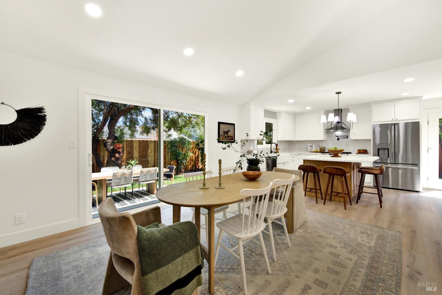 Detail Gallery Image 4 of 61 For 4410 Jefferson Ct, Napa,  CA 94558 - 3 Beds | 2 Baths