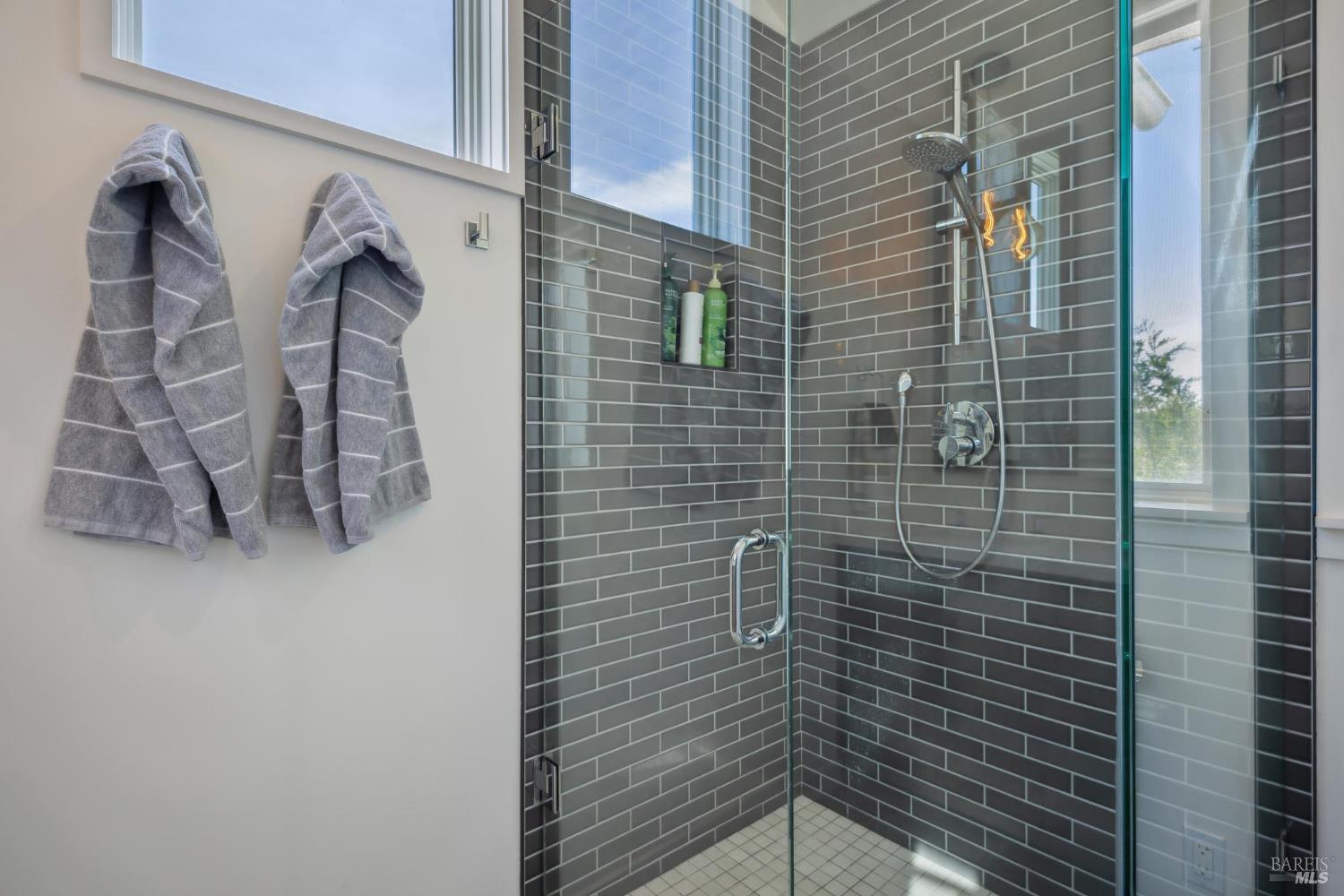 Detail Gallery Image 34 of 51 For 4 Calle Del Embarcadero Unkn, Stinson Beach,  CA 94970 - 2 Beds | 2/1 Baths