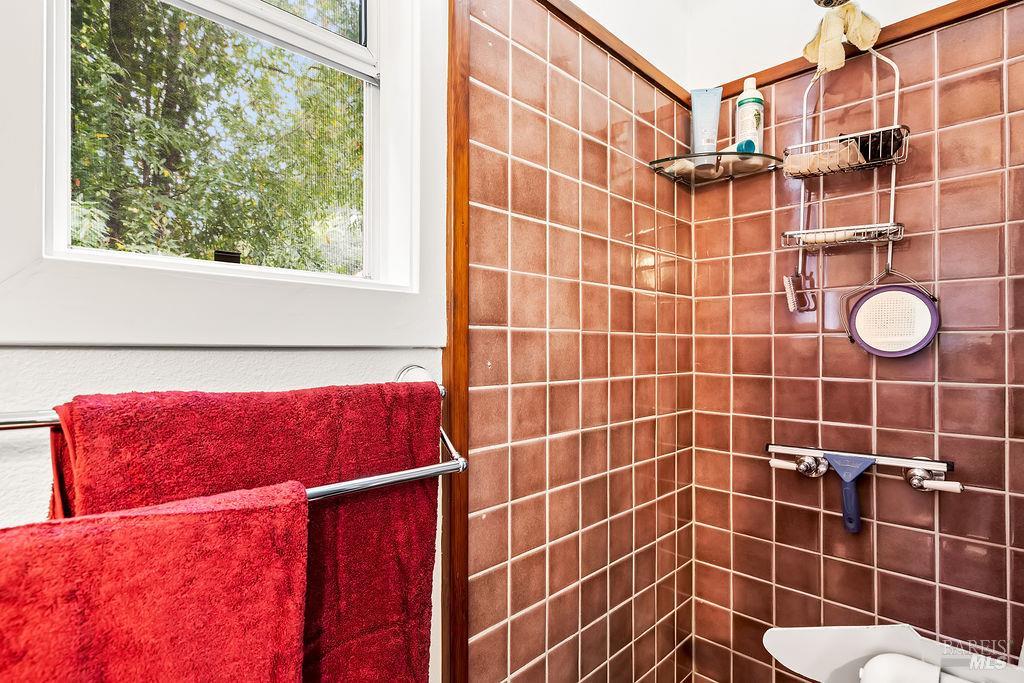 Detail Gallery Image 42 of 77 For 15990 Drake Rd, Guerneville,  CA 95446 - 1 Beds | 1 Baths