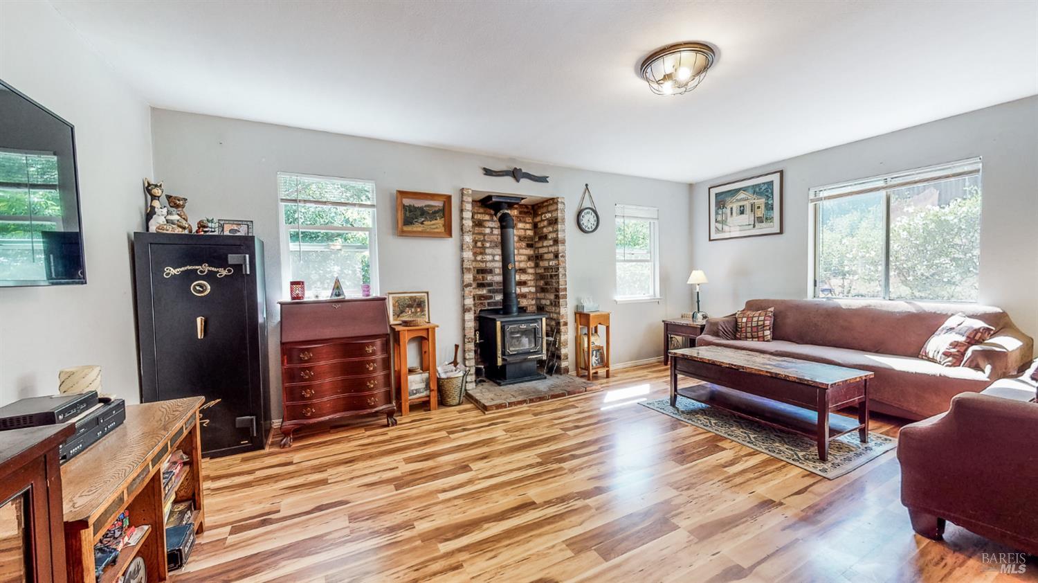 Detail Gallery Image 22 of 60 For 3240 Calistoga Rd, Santa Rosa,  CA 95404 - 2 Beds | 1 Baths