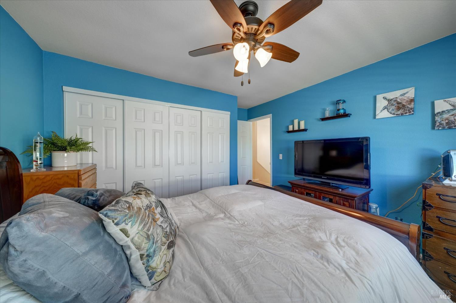 Detail Gallery Image 28 of 33 For 15 Francis Cir, Rohnert Park,  CA 94928 - 3 Beds | 2 Baths
