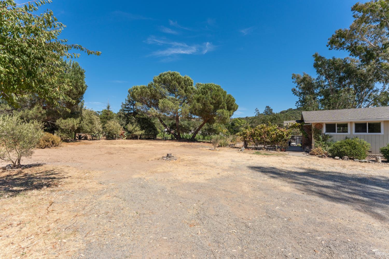 Detail Gallery Image 42 of 46 For 1795 Lovall Valley Rd, Sonoma,  CA 95476 - 3 Beds | 2 Baths