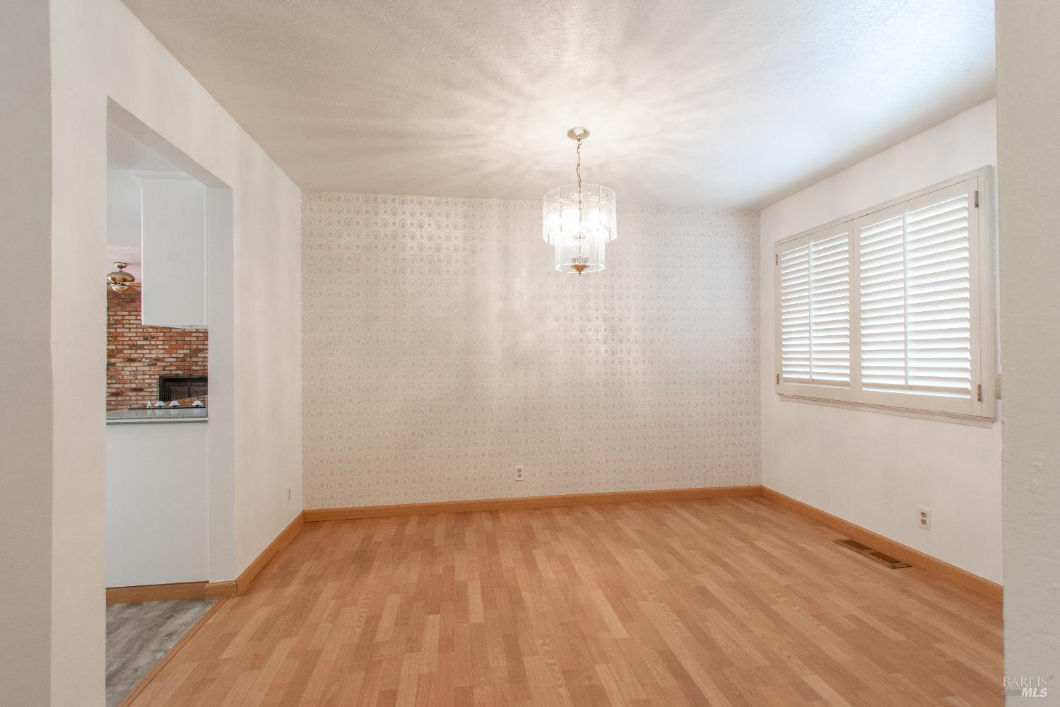 Detail Gallery Image 5 of 48 For 751 Hillcrest Ct, Fairfield,  CA 94533 - 3 Beds | 2 Baths