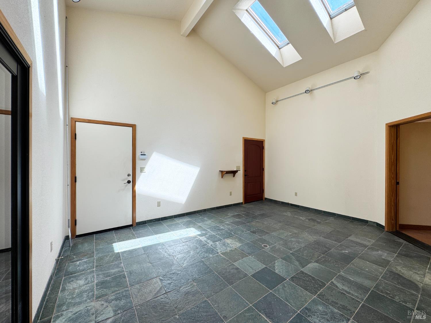 Detail Gallery Image 18 of 28 For 4260 Blackhawk Dr, Willits,  CA 95490 - 2 Beds | 2 Baths