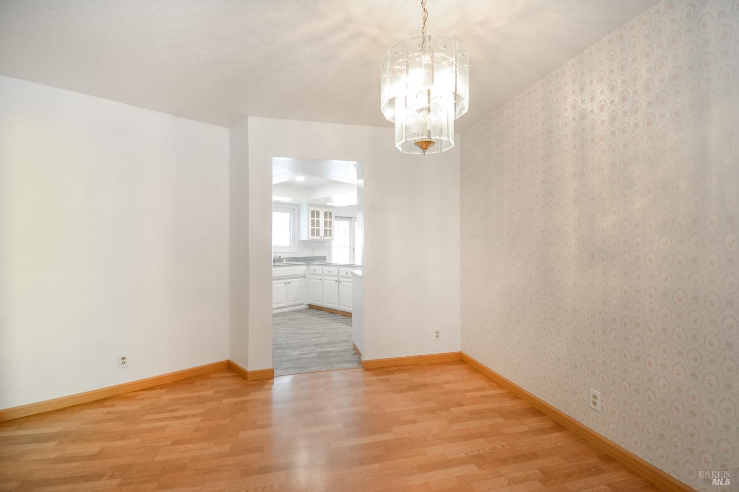 Detail Gallery Image 7 of 48 For 751 Hillcrest Ct, Fairfield,  CA 94533 - 3 Beds | 2 Baths