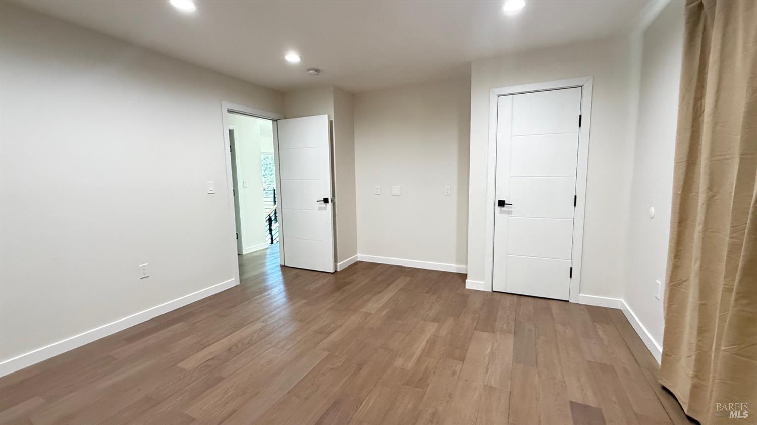 Detail Gallery Image 24 of 26 For 221 El Toyonal St, Orinda,  CA 94563 - 4 Beds | 3 Baths