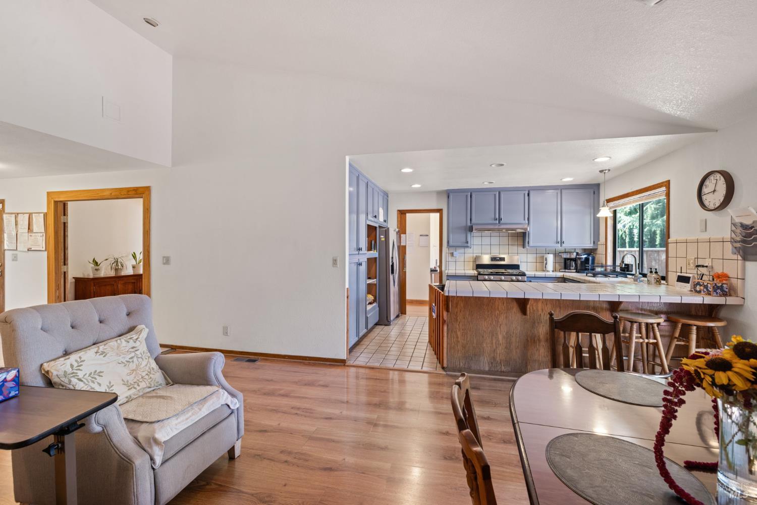 Detail Gallery Image 21 of 38 For 5525 Carriage Ln, Sonoma,  CA 95403 - 4 Beds | 2 Baths