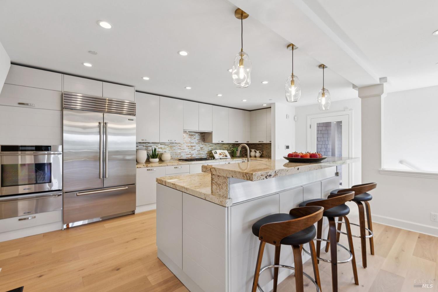 Detail Gallery Image 23 of 68 For 25 Mark Ter, Tiburon,  CA 94920 - 5 Beds | 4 Baths