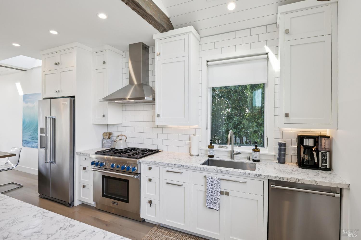 Detail Gallery Image 9 of 51 For 4 Calle Del Embarcadero Unkn, Stinson Beach,  CA 94970 - 2 Beds | 2/1 Baths