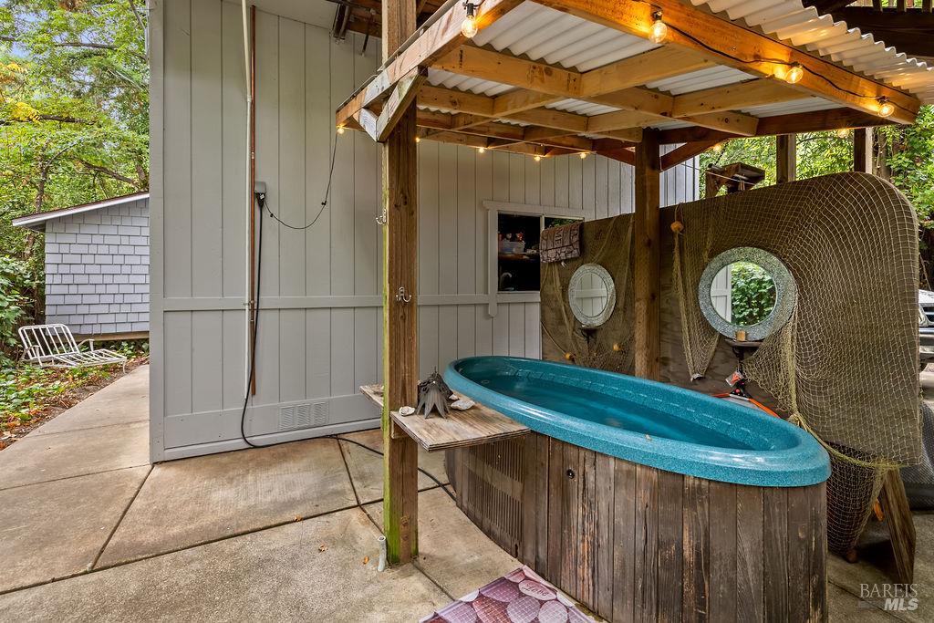 Detail Gallery Image 45 of 77 For 15990 Drake Rd, Guerneville,  CA 95446 - 1 Beds | 1 Baths