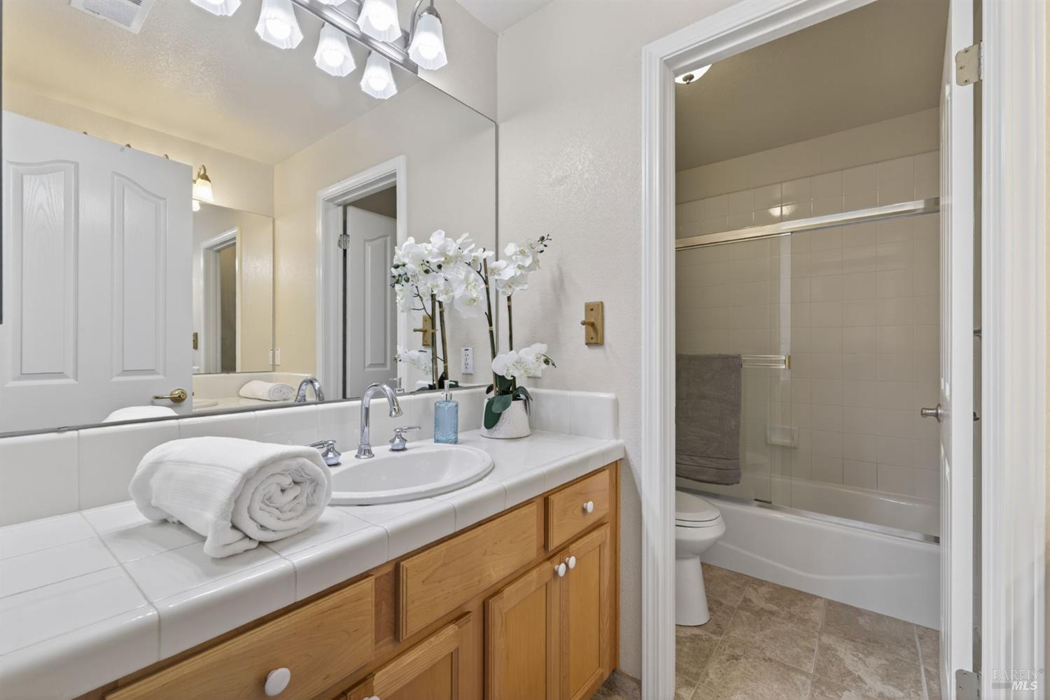 Detail Gallery Image 58 of 81 For 3594 Lake Park Dr, Santa Rosa,  CA 95403 - 4 Beds | 3 Baths